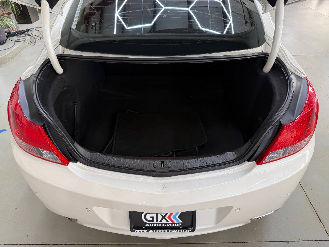 Used 2012 Buick Regal GS FWD image 9