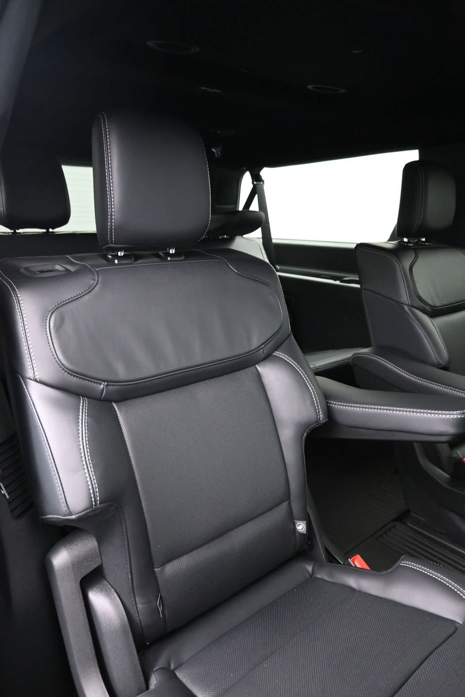 New 2027 Ford Expedition Max Platinum w/ Stealth Performance Package AWD/4WD image 22