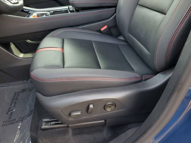 Used 2024 Chevrolet Traverse RS FWD image 22