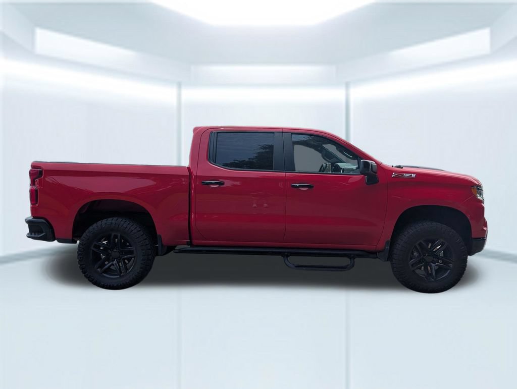 Used 2024 Chevrolet Silverado 1500 LT Trail Boss w/ Convenience Package II AWD/4WD image 7
