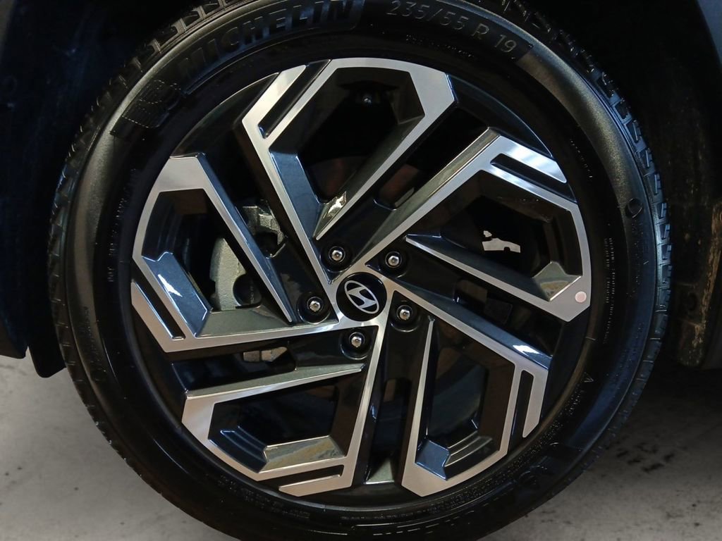 Certified 2025 Hyundai Tucson Limited image 14