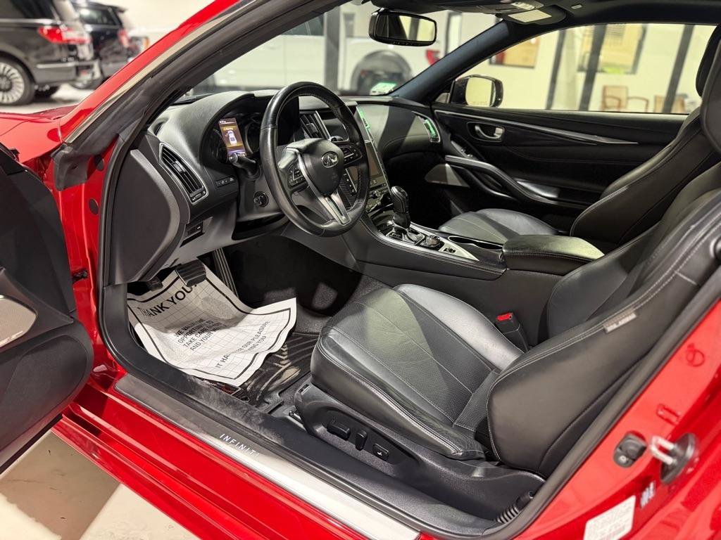 Used 2018 INFINITI Q60 Red Sport 400 w/ Pro Active Package AWD/4WD image 13