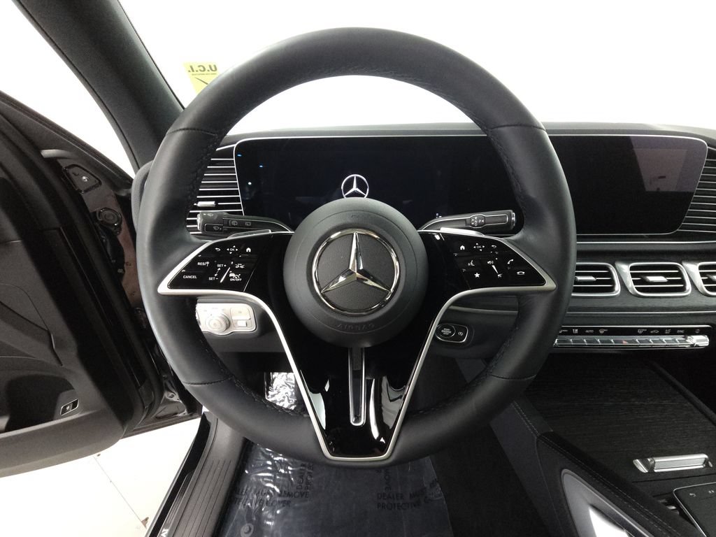 Used 2026 Mercedes-Benz GLE 450 4MATIC w/ Driver Assistance Package image 12