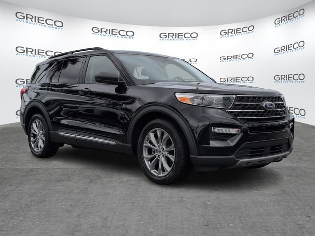 Used 2022 Ford Explorer XLT w/ Equipment Group 202A RWD image 1