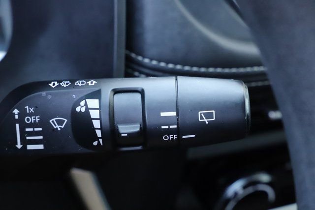 Used 2023 Nissan Rogue S image 33