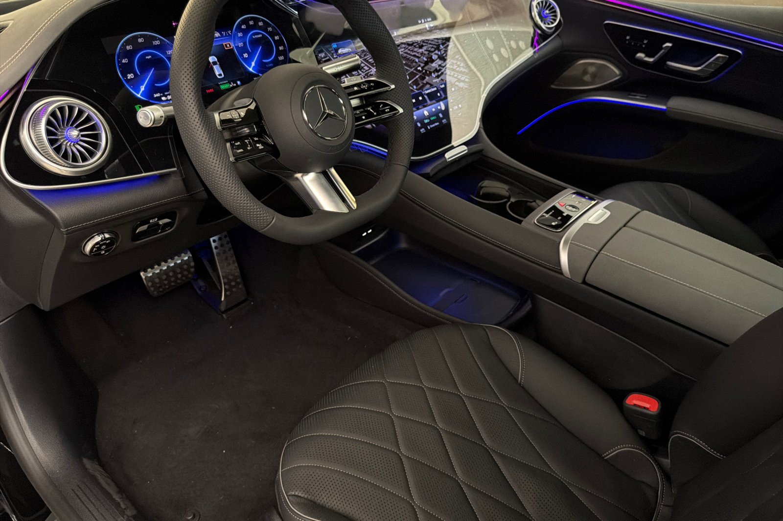 New 2026 Mercedes-Benz EQS 580 4MATIC Sedan image 9