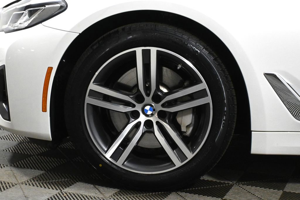 Certified 2022 BMW 530i xDrive w/ Convenience Package image 12