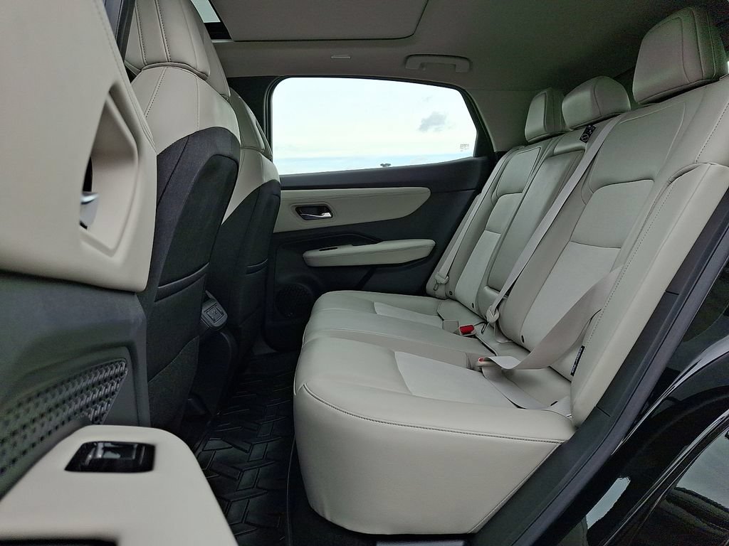 Certified 2024 Nissan Ariya AWD image 11