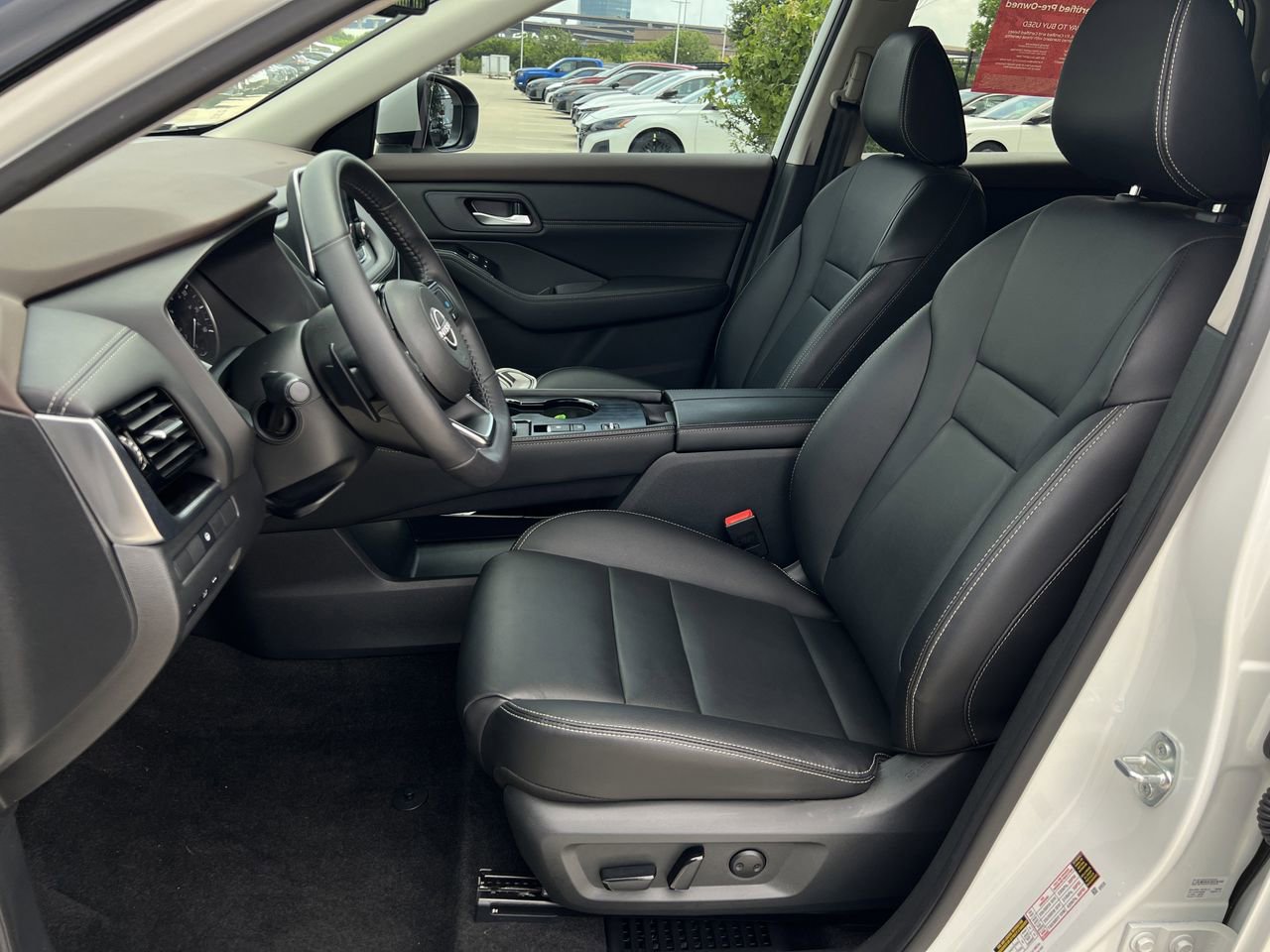 Certified 2023 Nissan Rogue SL FWD image 18