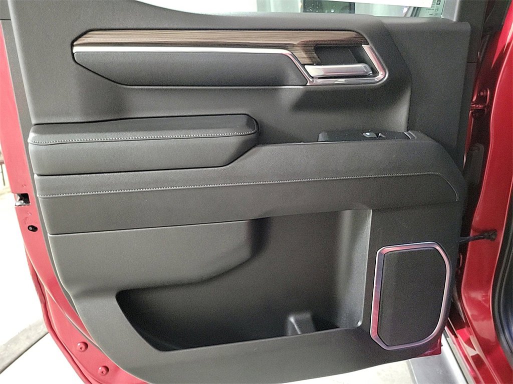 Used 2023 Chevrolet Silverado 1500 RST image 23