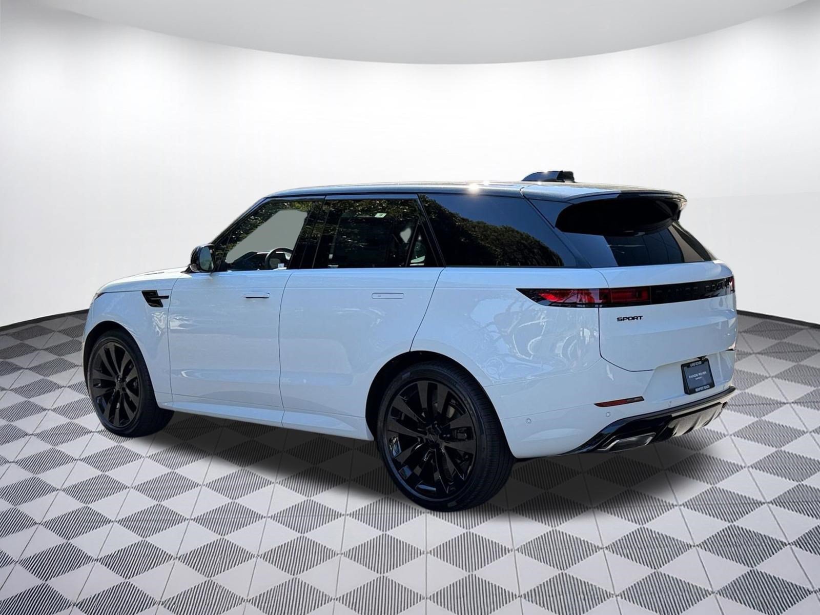 New 2026 Land Rover Range Rover Sport Dynamic SE AWD/4WD image 3