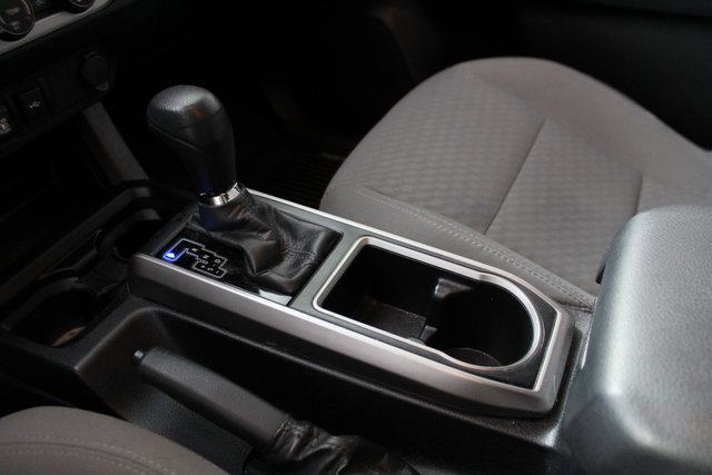Used 2020 Toyota Tacoma SR5 image 16