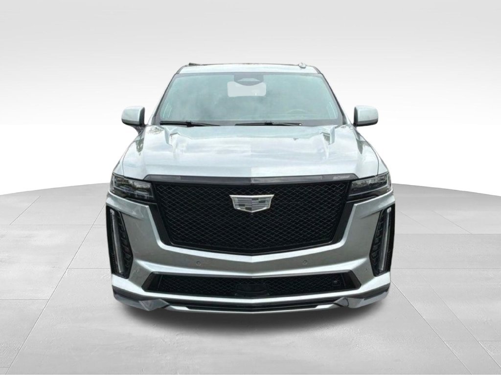 Used 2024 Cadillac Escalade ESV V w/ LPO, ONYX Package AWD/4WD image 19