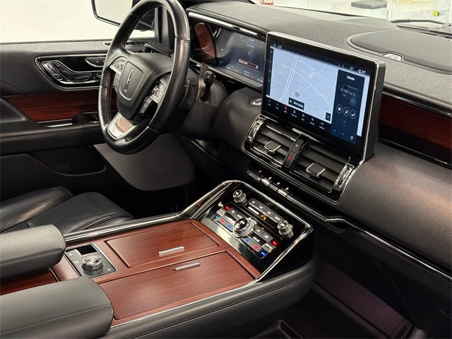 Certified 2022 Lincoln Navigator L Reserve image 11