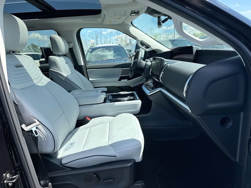 New 2026 Ford Expedition Platinum w/ Platinum Ultimate Package AWD/4WD image 23