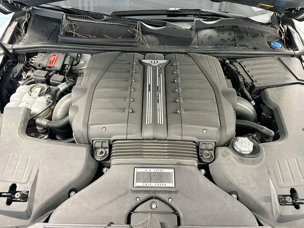 Used 2018 Bentley Bentayga AWD/4WD image 31
