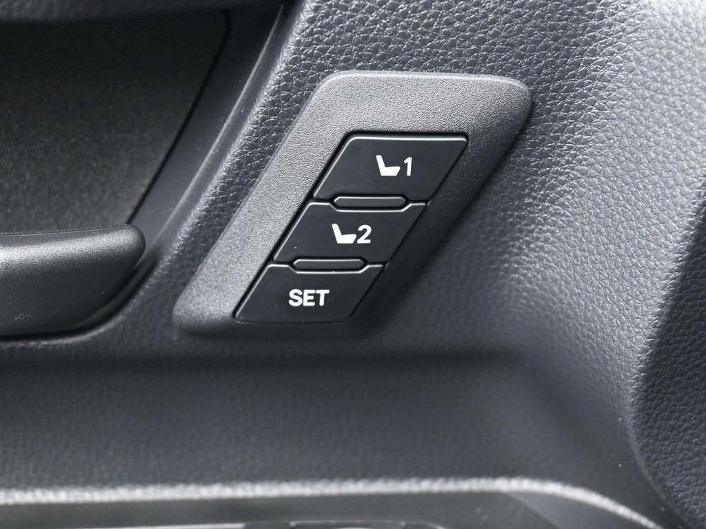 Certified 2025 Toyota 4Runner TRD Off-Road Premium image 16