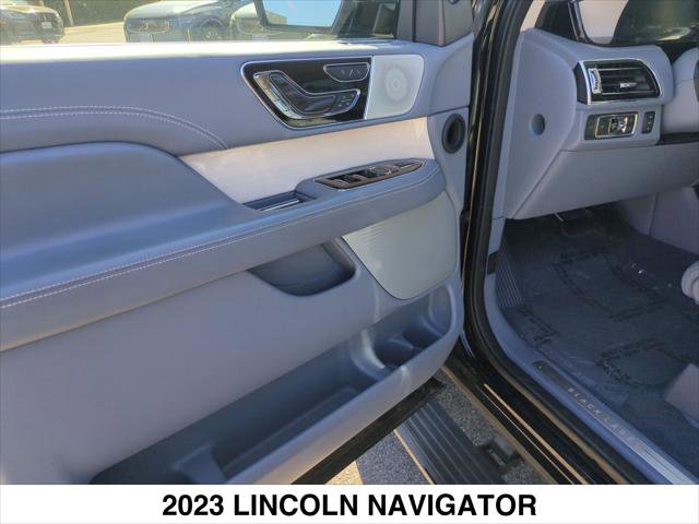 Used 2023 Lincoln Navigator Black Label AWD/4WD image 10