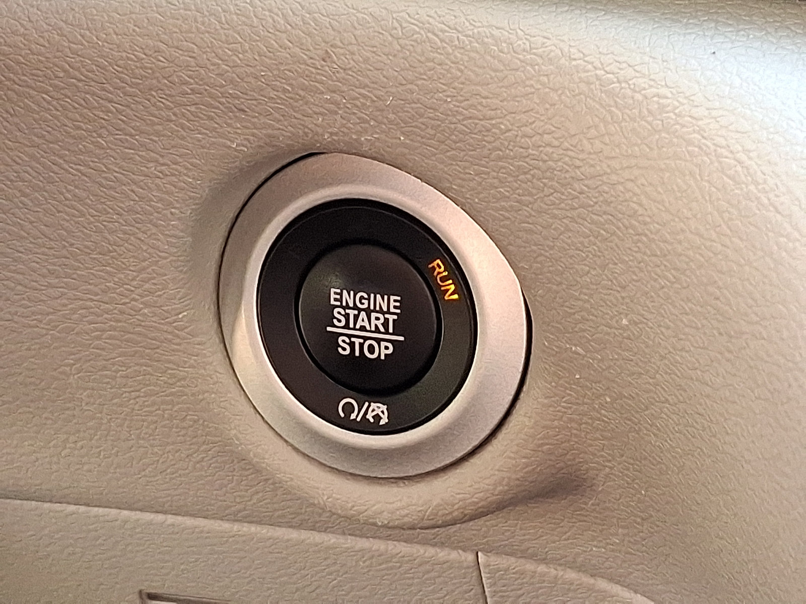 Used 2023 Chrysler Pacifica Touring-L FWD image 27