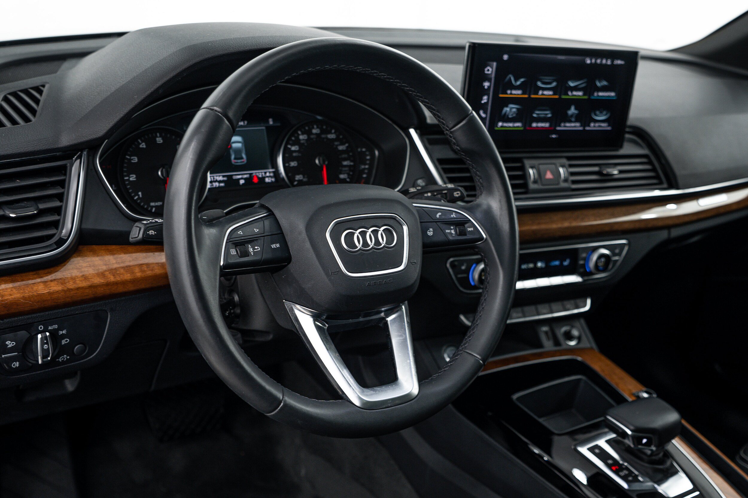 Certified 2023 Audi Q5 2.0T Premium w/ Convenience Package AWD/4WD image 11