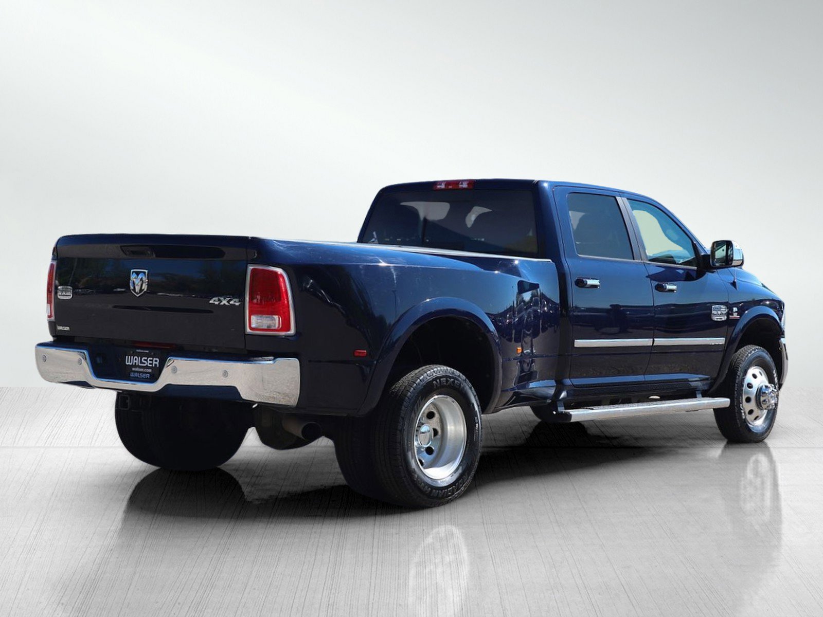 Used 2016 RAM 3500 Laramie Longhorn w/ Convenience Group AWD/4WD image 5