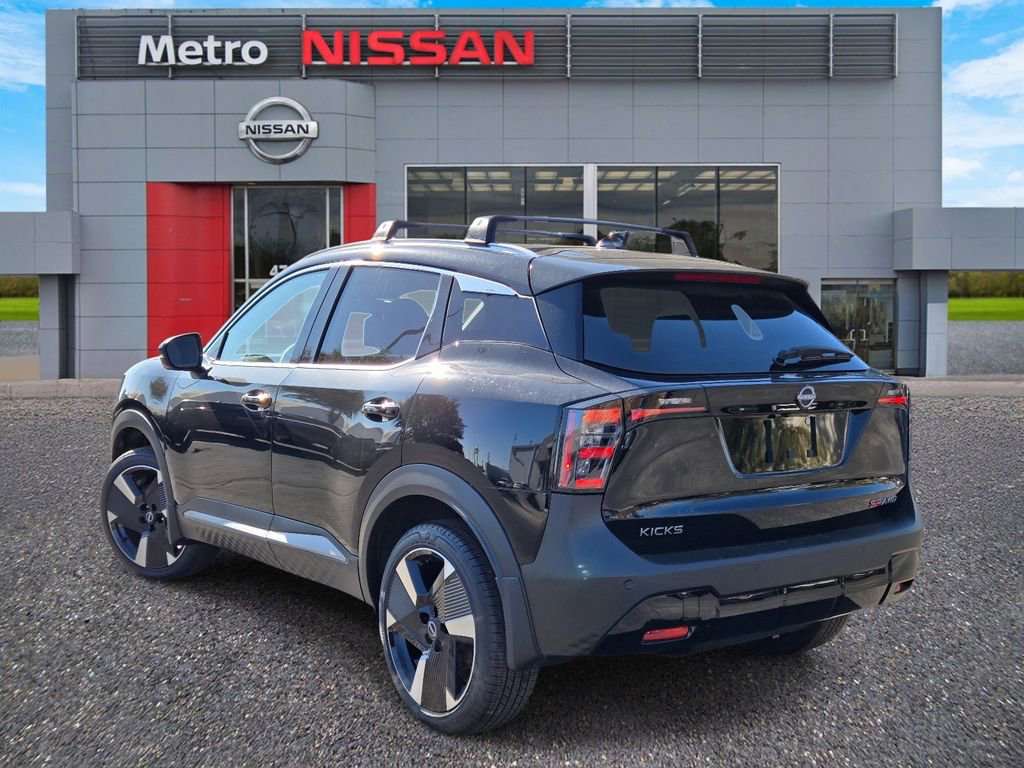 New 2026 Nissan Kicks SR w/ Cold Weather Package AWD/4WD image 4
