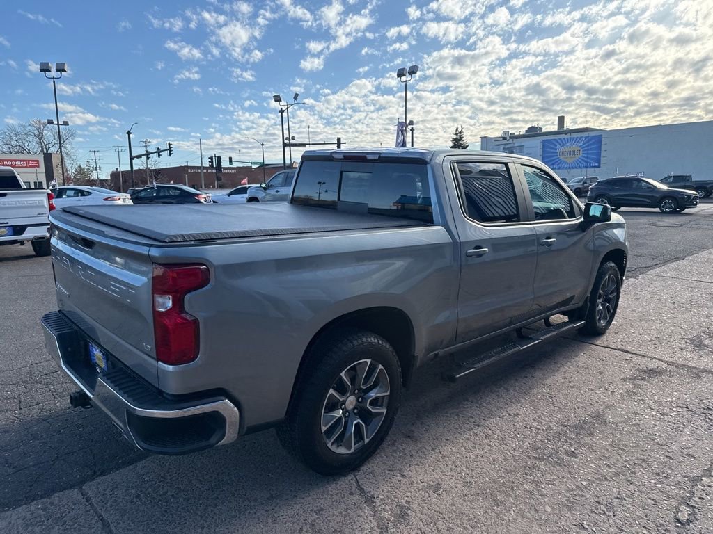 Used 2025 Chevrolet Silverado 1500 LT AWD/4WD image 8