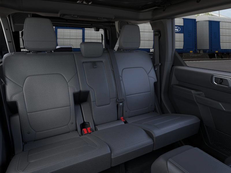 Used 2025 Ford Bronco Badlands AWD/4WD image 11