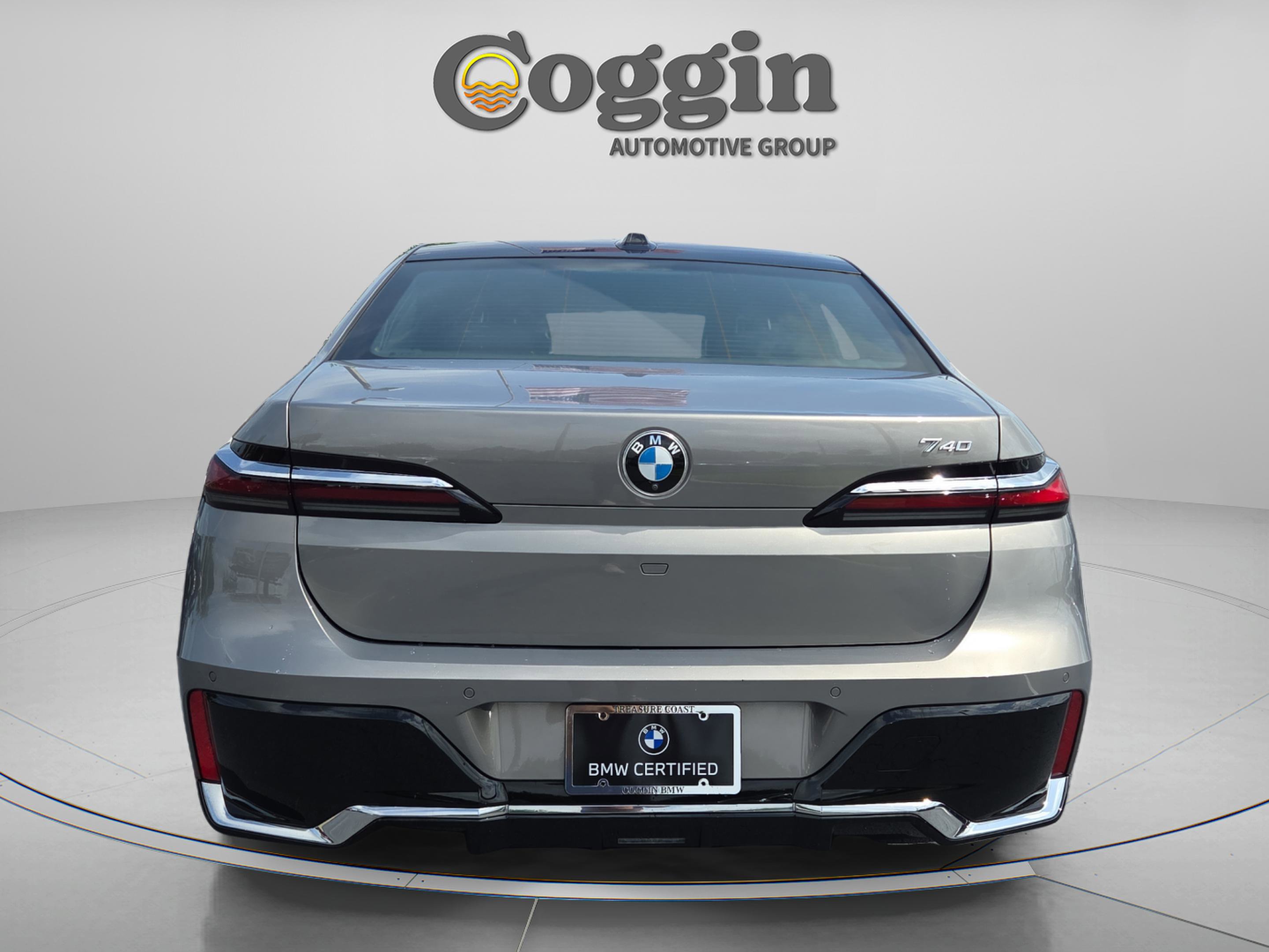 Certified 2023 BMW 740i RWD image 4