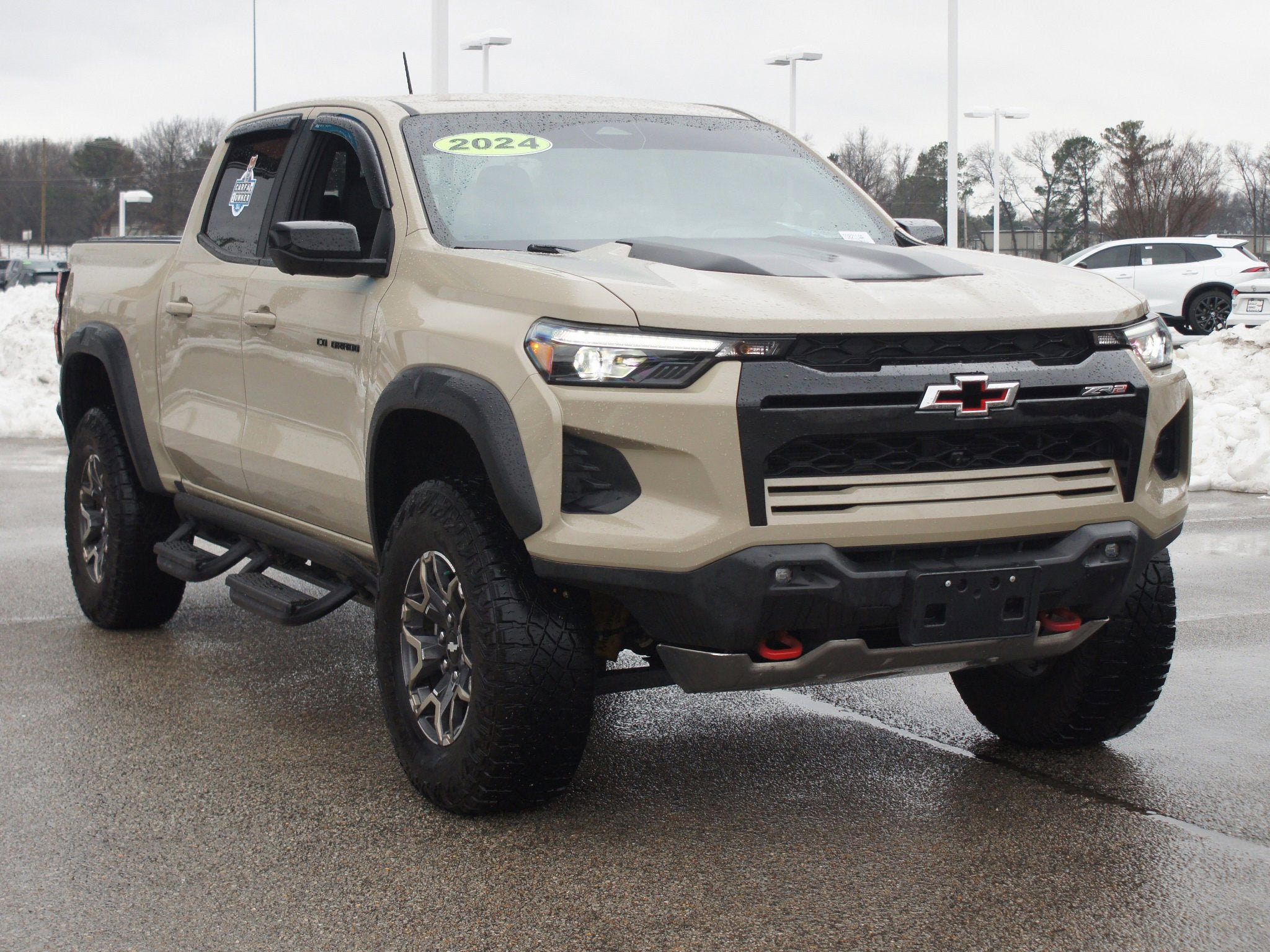 Used 2024 Chevrolet Colorado ZR2 w/ ZR2 Convenience Package III AWD/4WD image 24