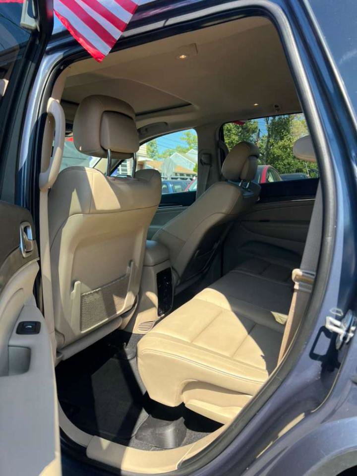 Used 2019 Jeep Grand Cherokee Limited AWD/4WD image 28