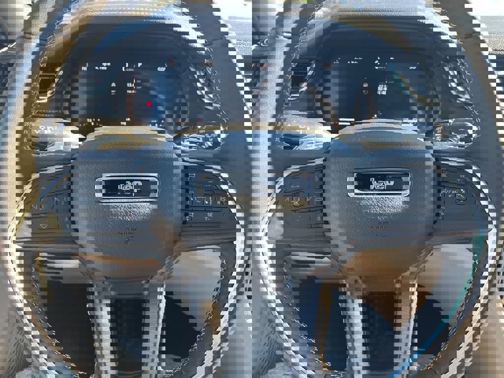 New 2025 Jeep Grand Cherokee Limited image 20