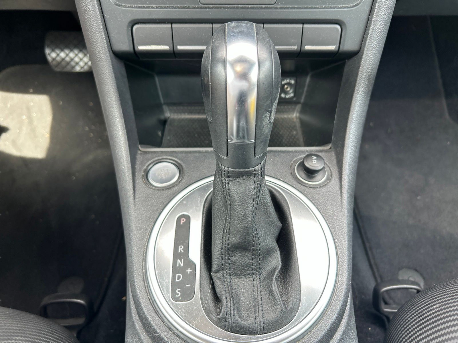 Used 2012 Volkswagen Beetle 2.5 FWD image 18