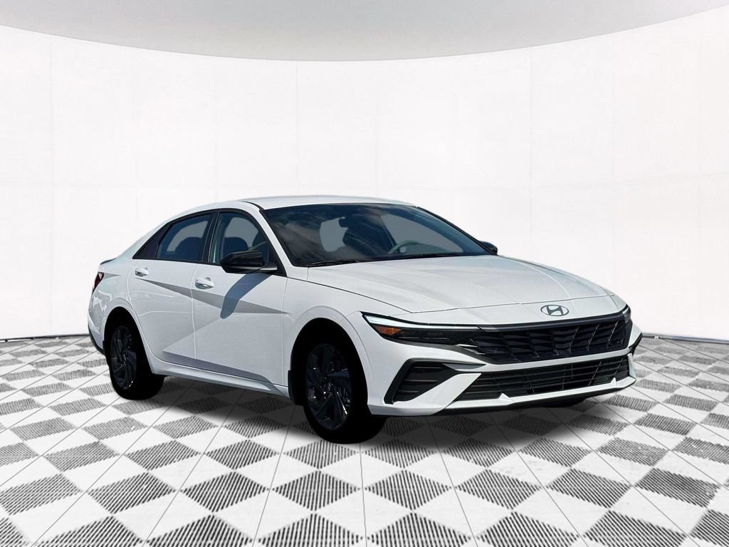 New 2026 Hyundai Elantra Sport FWD image 17