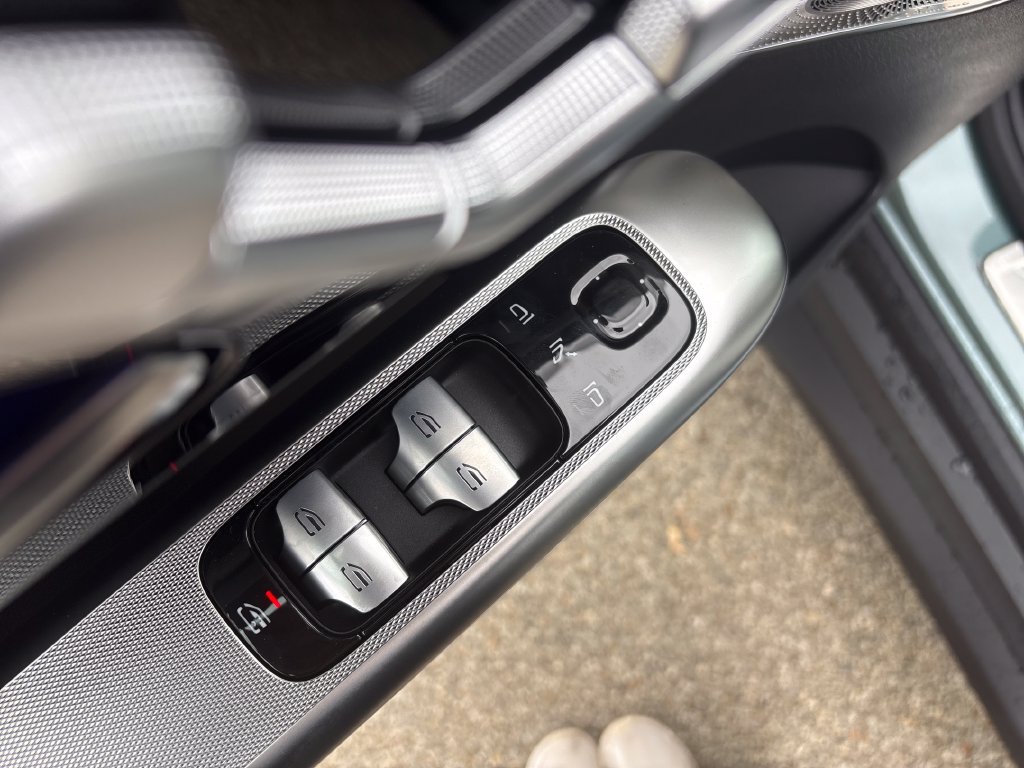 New 2027 Mercedes-Benz GLC 300 4MATIC image 11