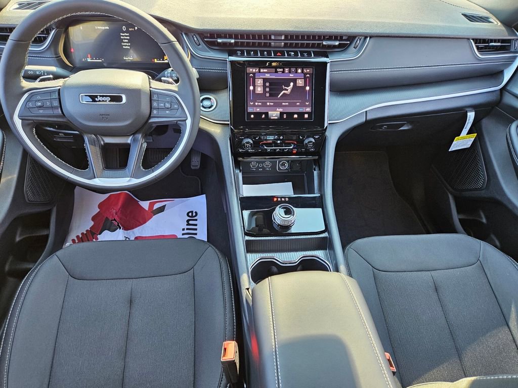 New 2025 Jeep Grand Cherokee L Laredo w/ Luxury Tech Group I image 9