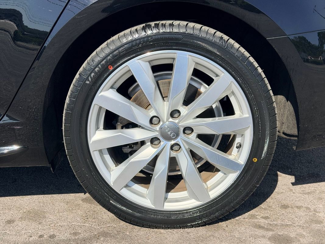 Used 2018 Audi A4 2.0T Ultra Premium w/ Convenience Package FWD image 29