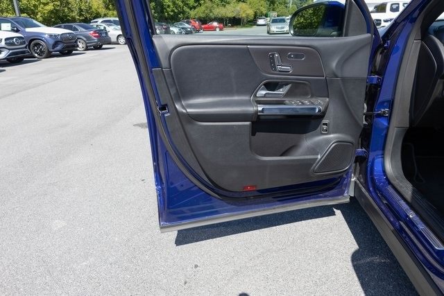 Used 2021 Mercedes-Benz GLB 250 image 14