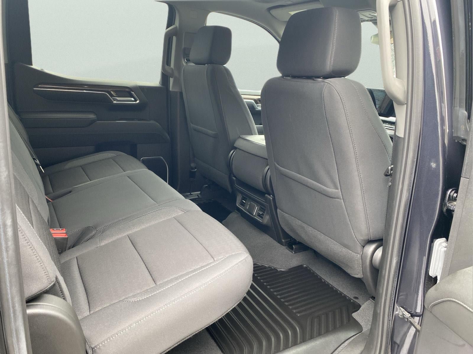 Used 2023 Chevrolet Silverado 1500 LT AWD/4WD image 28