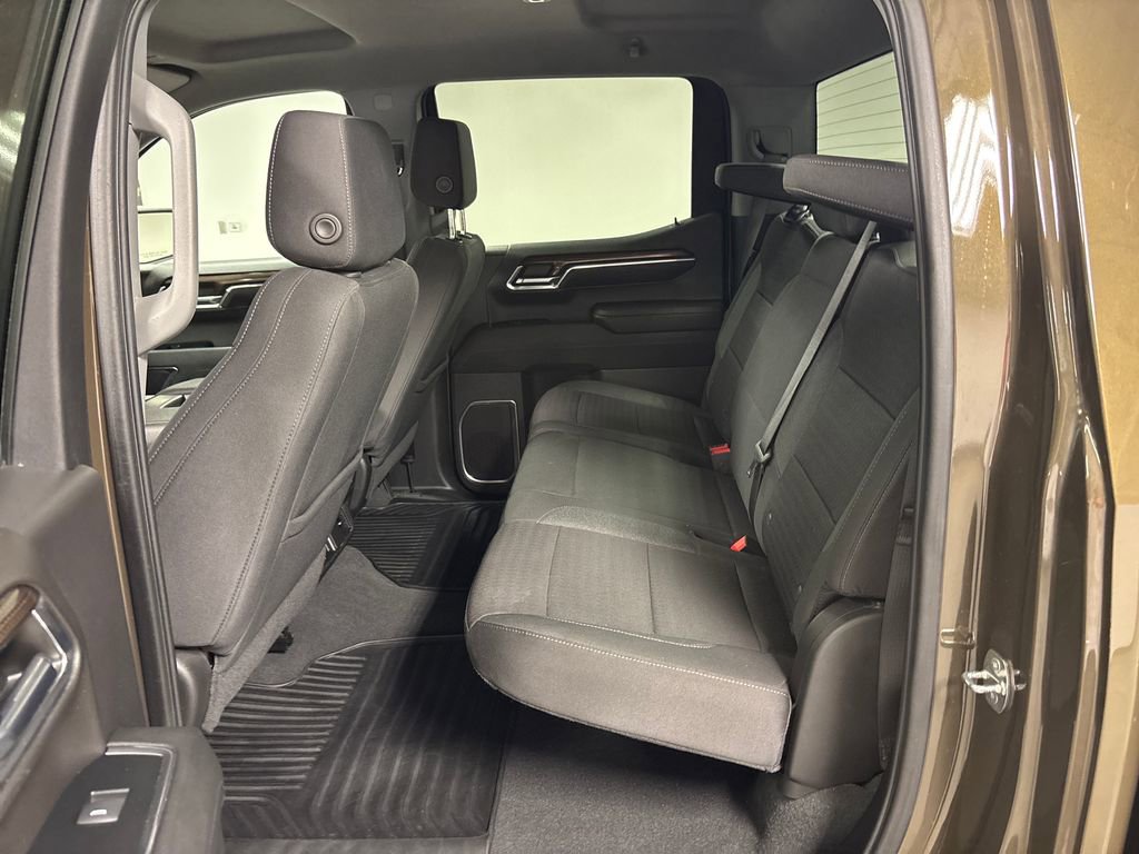 Used 2023 Chevrolet Silverado 1500 LT image 31