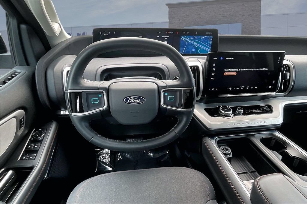 Used 2025 Ford Expedition Max Active RWD image 8