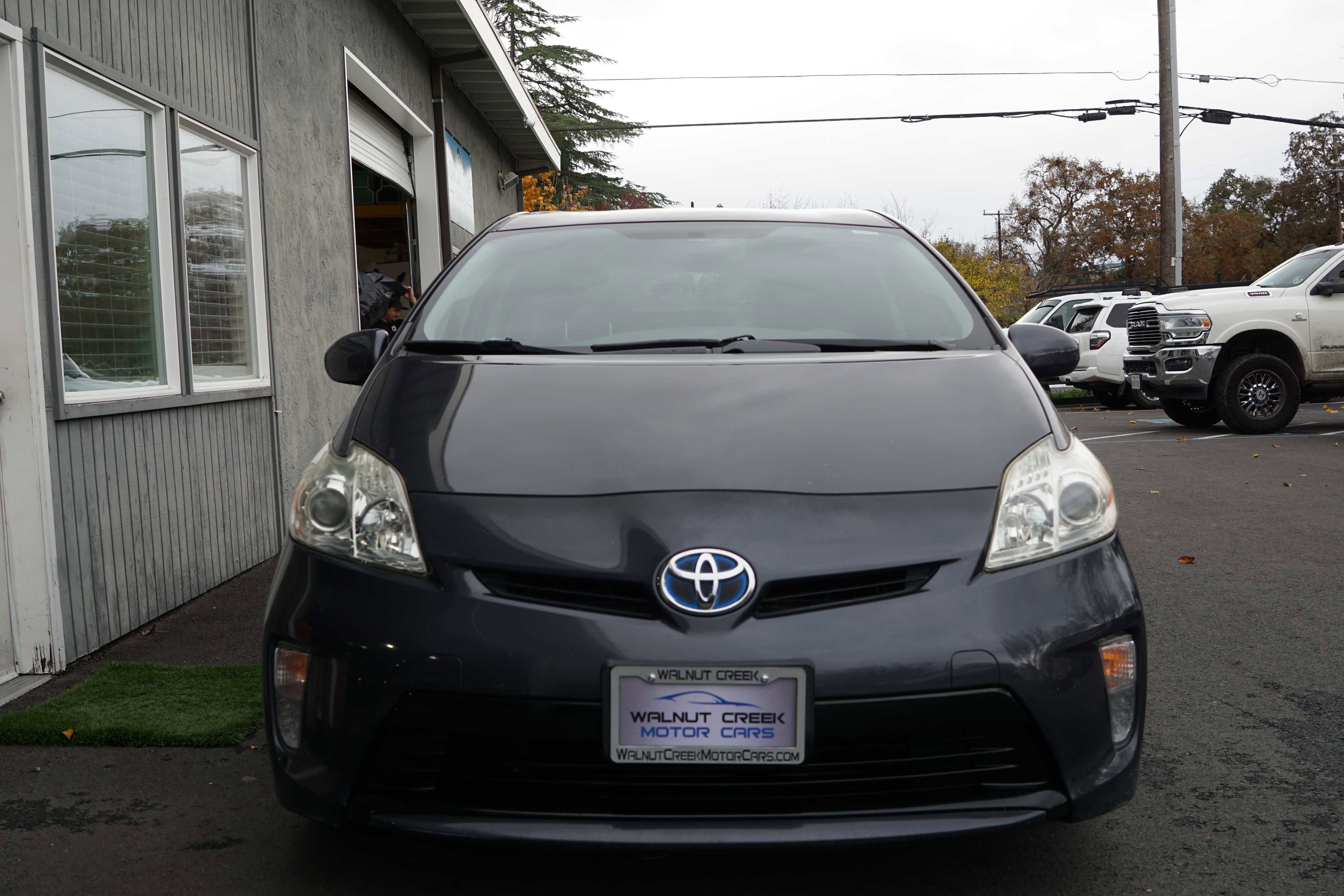 Used 2015 Toyota Prius Two image 5