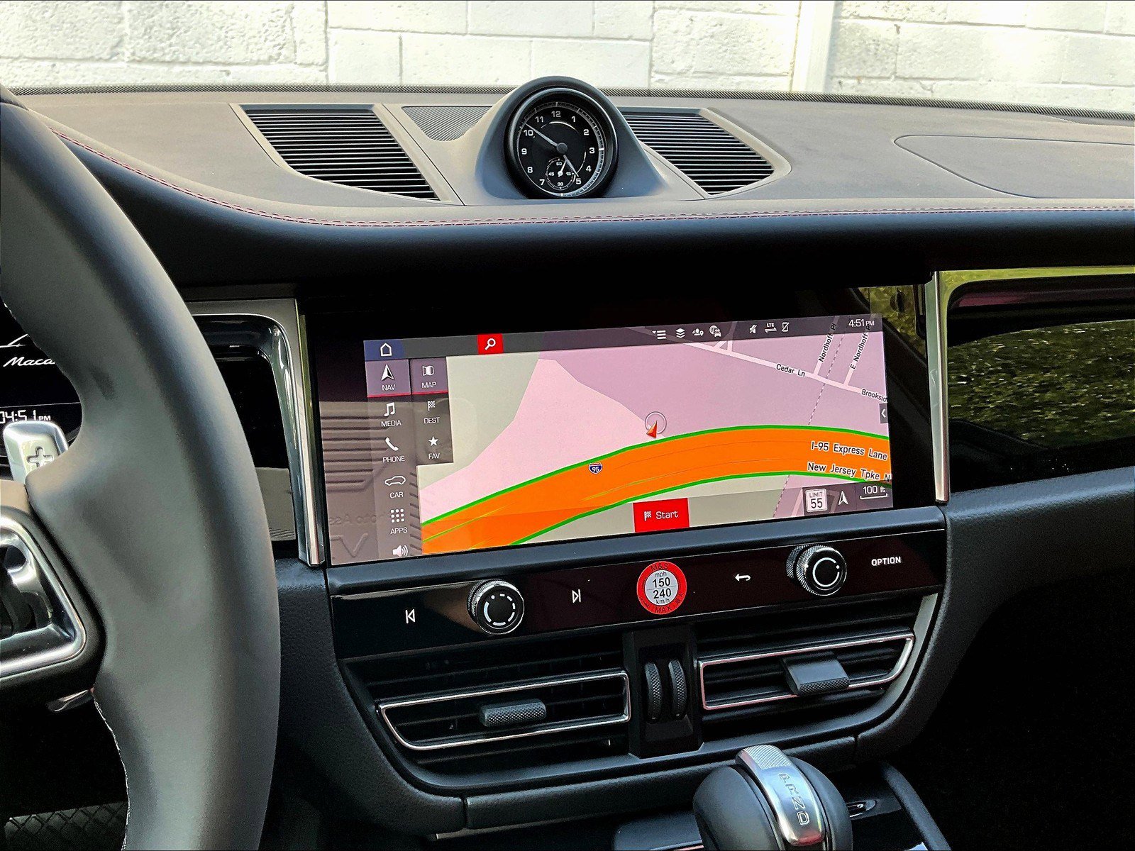 New 2026 Porsche Macan image 9