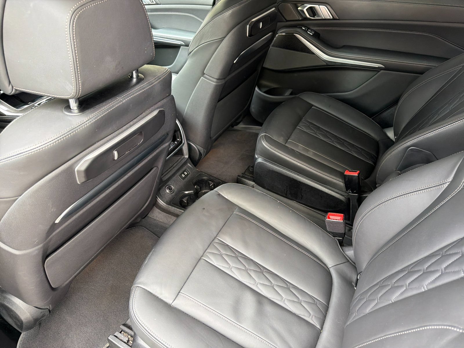 Used 2024 BMW X7 M60i w/ Climate Comfort Package AWD/4WD image 11