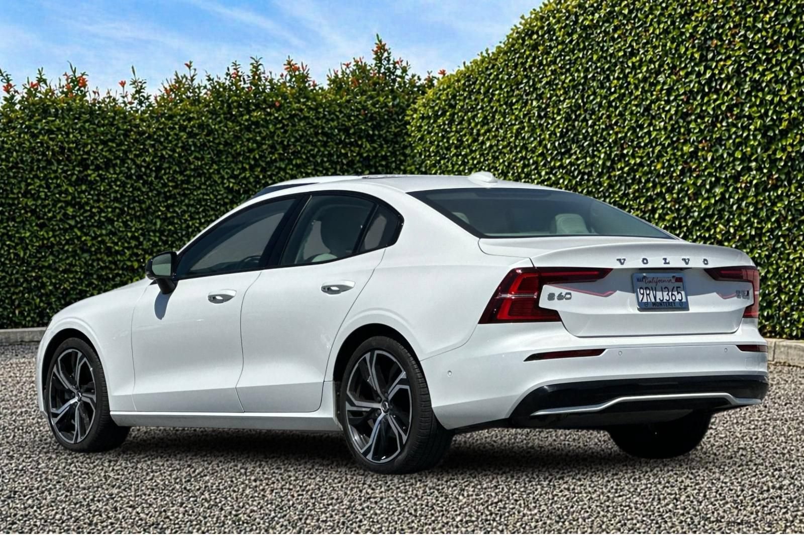 Used 2024 Volvo S60 B5 Plus w/ Climate Package AWD/4WD image 6