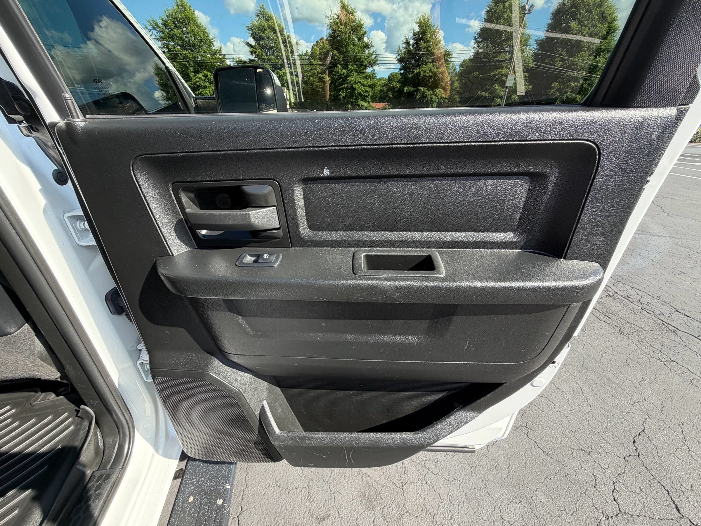 Used 2021 RAM 4500 Tradesman w/ Chrome Appearance Group AWD/4WD image 21