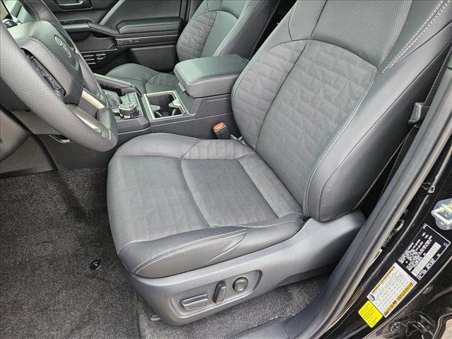 Used 2025 Toyota 4Runner TRD Off-Road Premium image 15