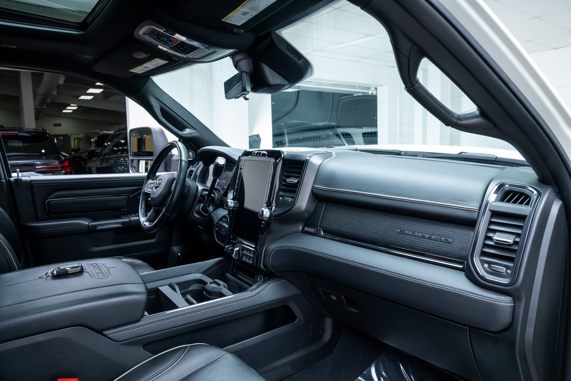 Used 2024 RAM 3500 Limited w/ Night Edition AWD/4WD image 22