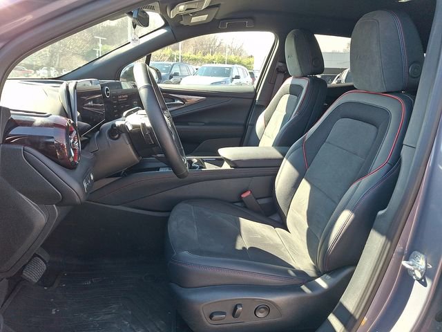 Used 2025 Chevrolet Blazer EV RS image 16