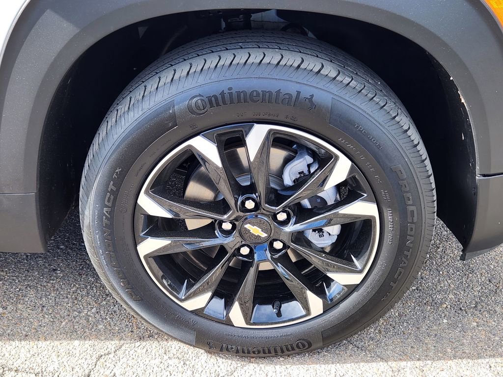 Used 2023 Chevrolet TrailBlazer LT AWD/4WD image 15